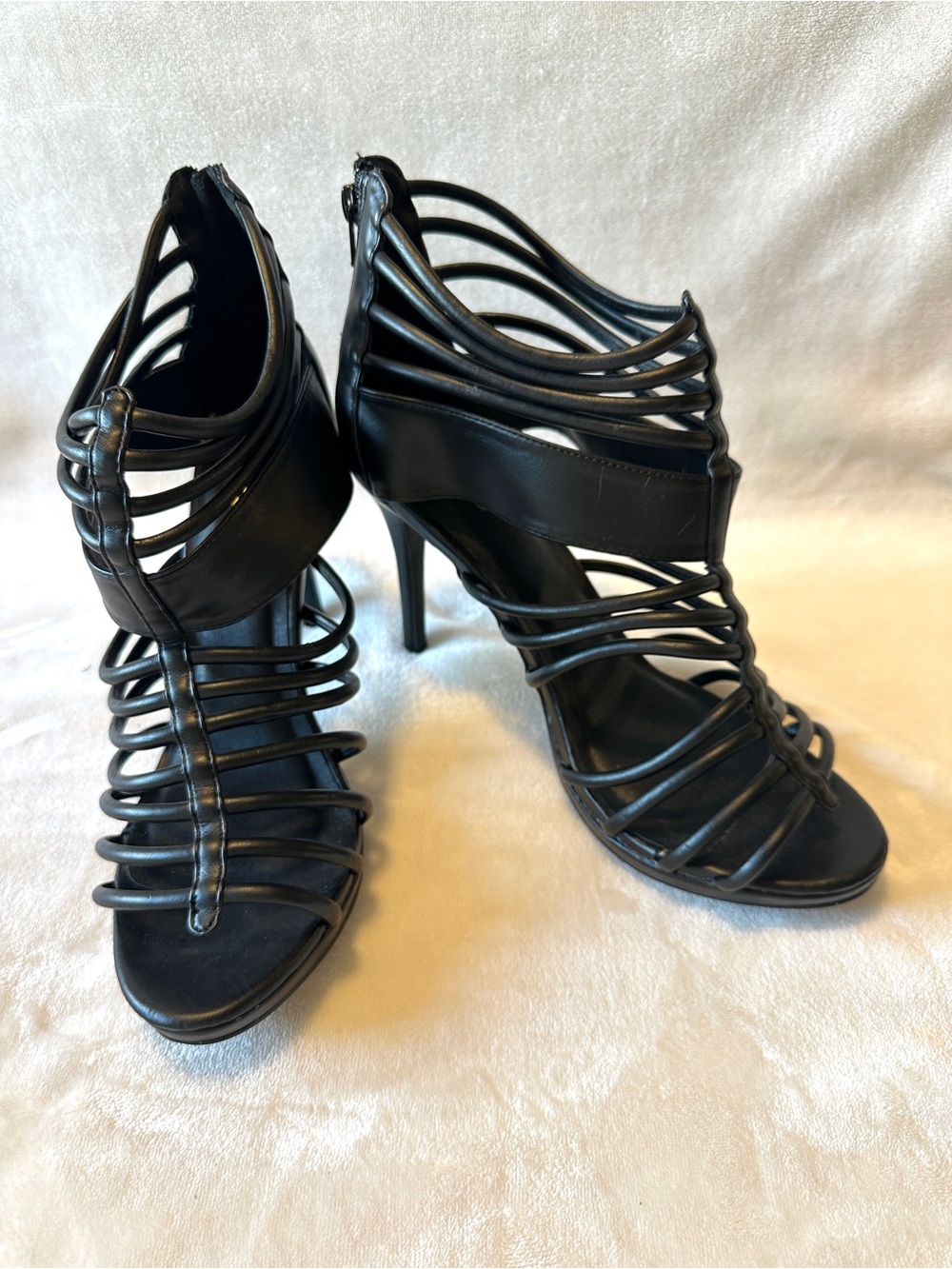 WOMENS Torrid BLACK STRAPPY 4" Heels with Peep Toes Size 12
